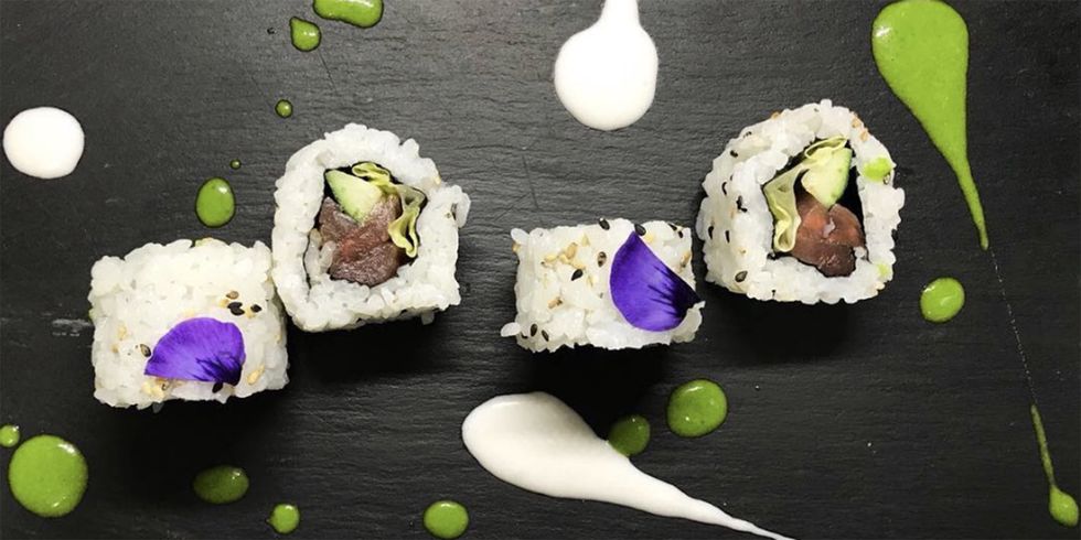 come si mangia il sushi